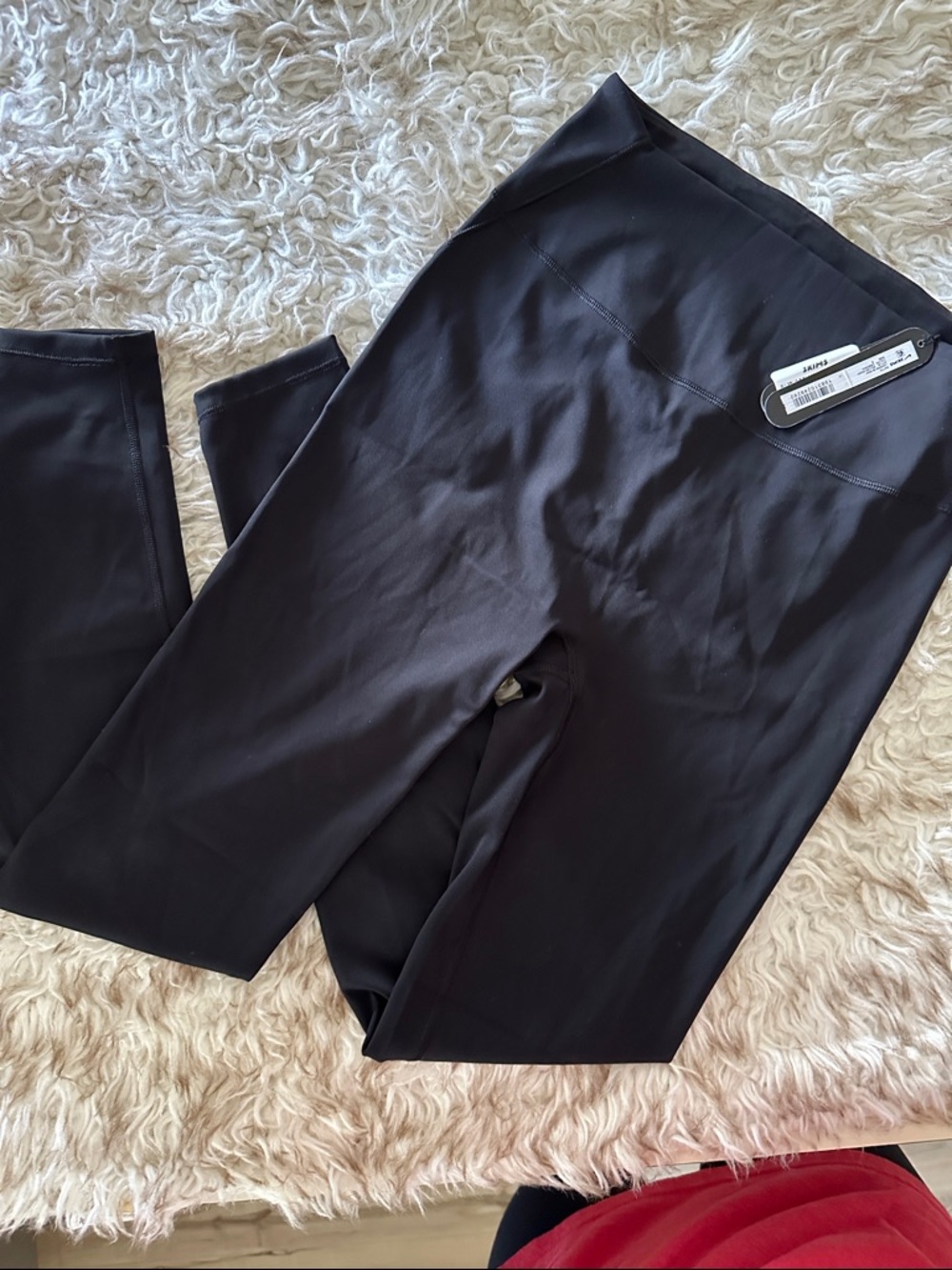 SKIMS Matte Leggings in Obsidian NWT